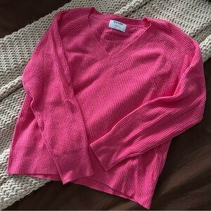 Old Navy Women's V-Neck Sweater in Vibrant Pink